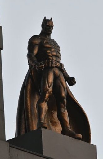 New Batman Statue in&nbsp;London