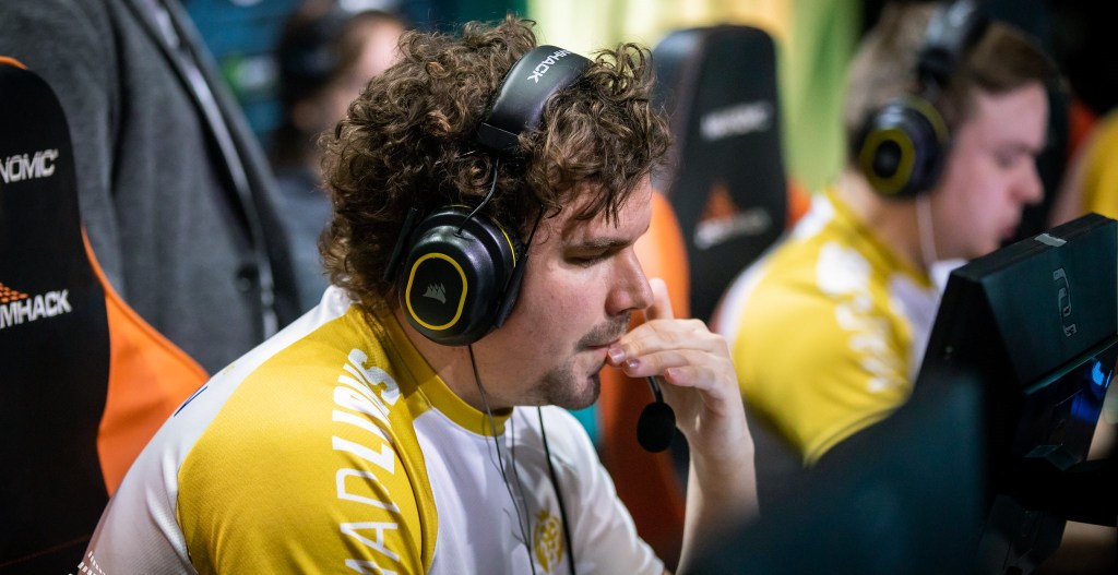 ESL Bans Cheating&nbsp;Coaches