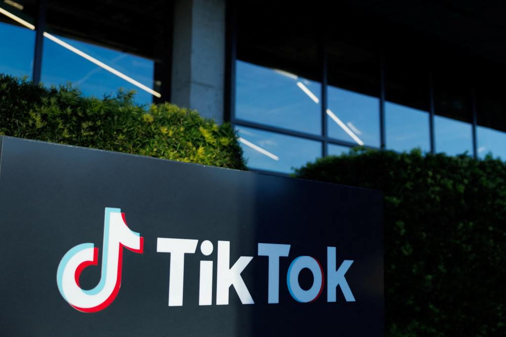 TikTok to Launch New US App Amid Sale Talks and Political&nbsp;Pressure