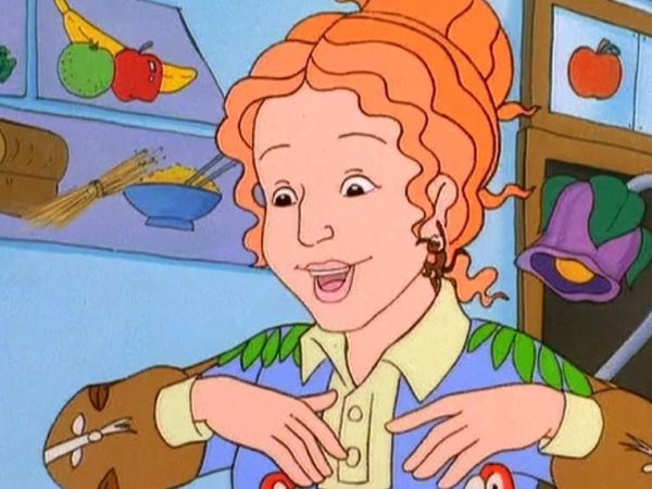 The Magic School Bus Goes Live-Action: Elizabeth Banks Boards as Ms.&nbsp;Frizzle